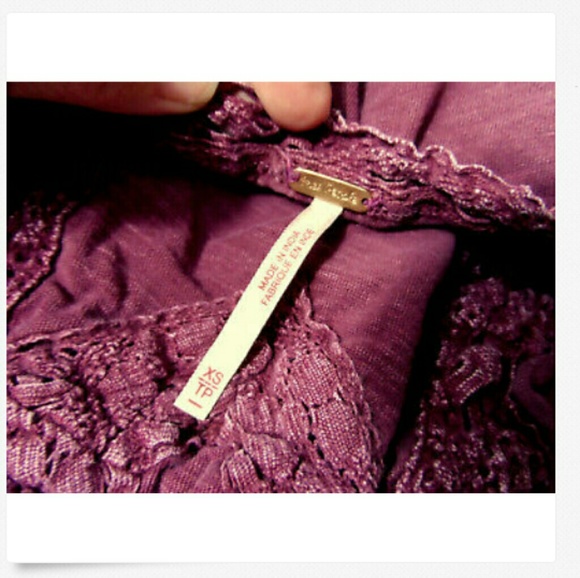 FREE PEOPLE Top XS Faded Wine lacey front T-shirt - Picture 6 of 6